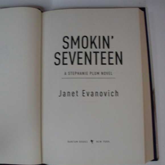 3 Janet Evanovich Best-Selling Hardcover Books Fiction Stephanie Plum Series - Picture 9 of 15